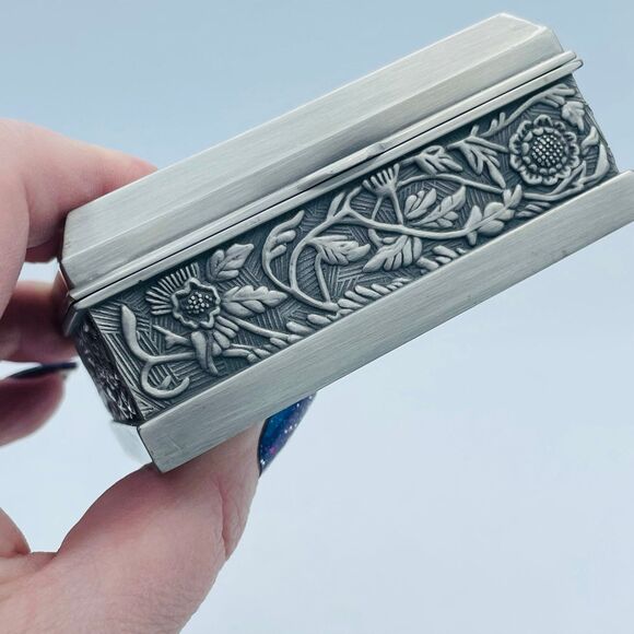 Small Floral Rectangular Pewter Silver Lined Trinket Jewelry Box Hinged Lid - Picture 5 of 10
